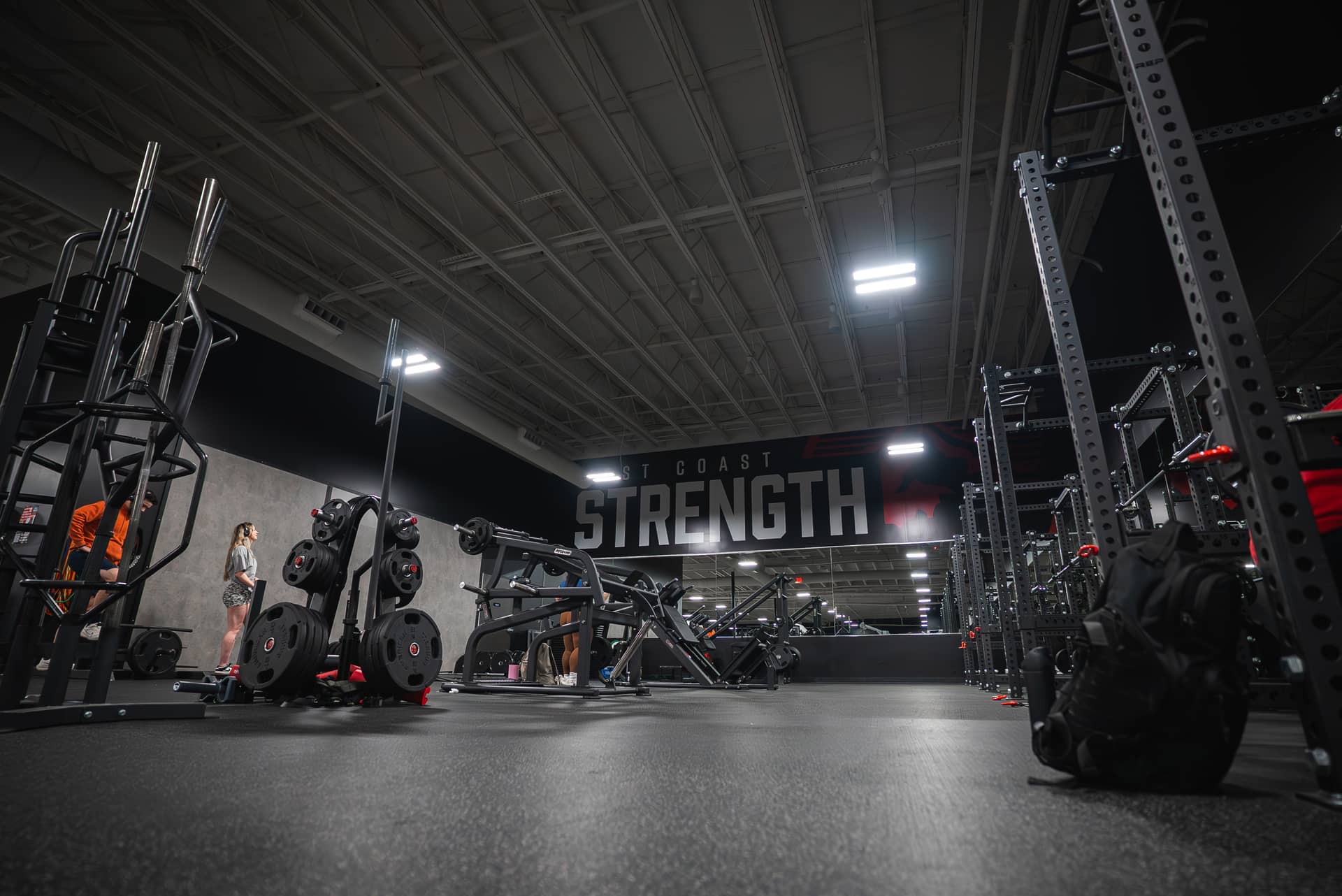 West Coast Strength Keizer gym floor